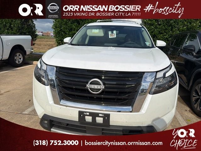 2025 Nissan Pathfinder Platinum