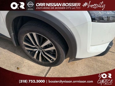 2025 Nissan Pathfinder Platinum