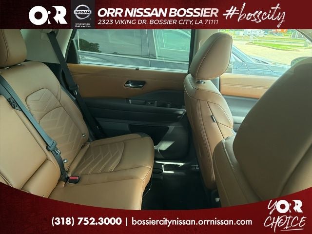 2025 Nissan Pathfinder Platinum