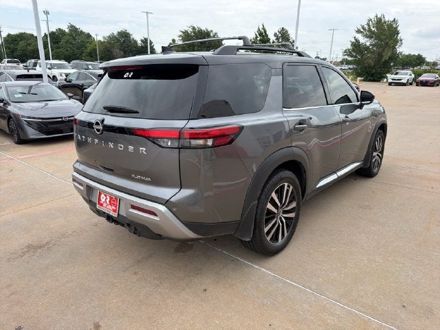 2024 Nissan Pathfinder Platinum