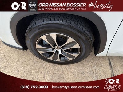 2022 Toyota Highlander Hybrid XLE
