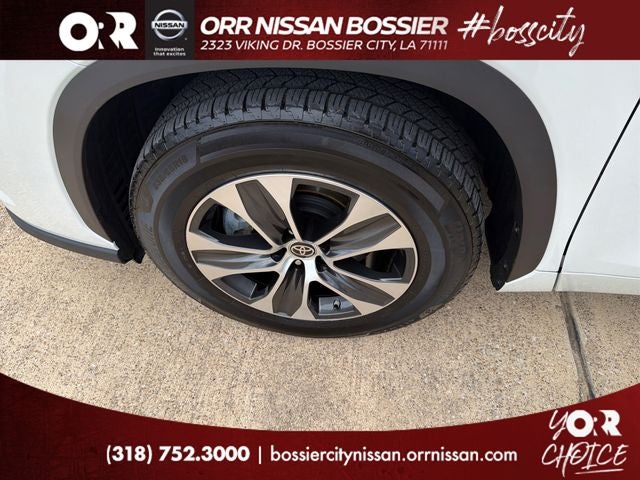 2022 Toyota Highlander Hybrid XLE