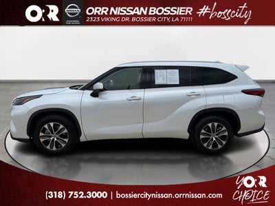 2022 Toyota Highlander Hybrid XLE