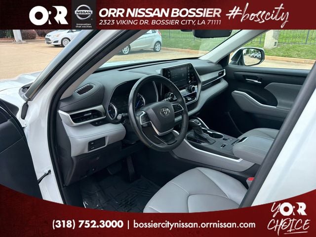 2022 Toyota Highlander Hybrid XLE