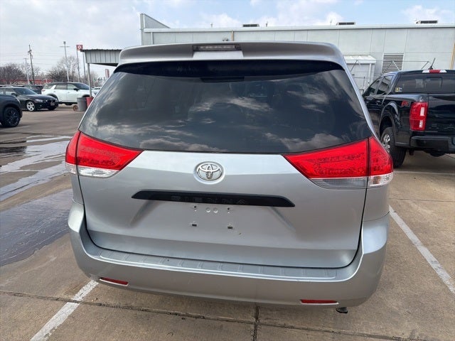 2011 Toyota Sienna Base
