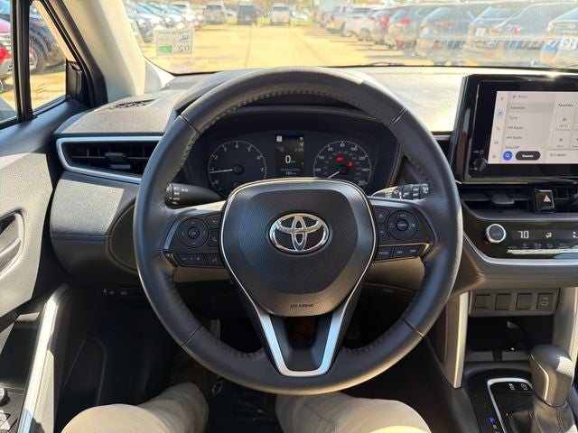 2024 Toyota Corolla Cross LE