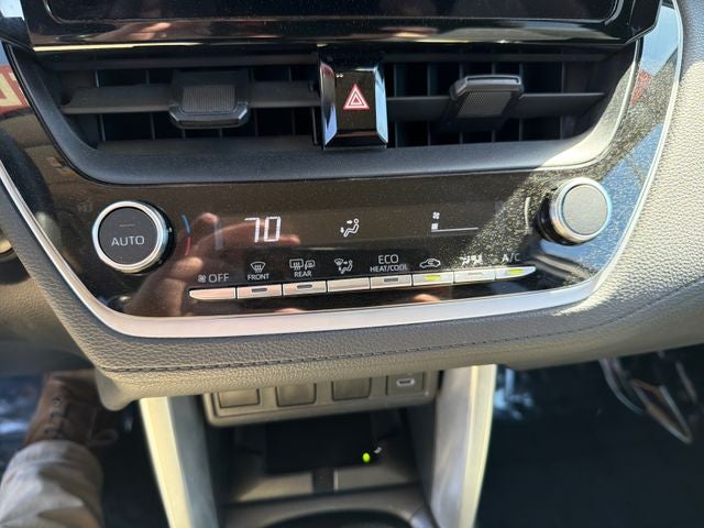 2024 Toyota Corolla Cross LE