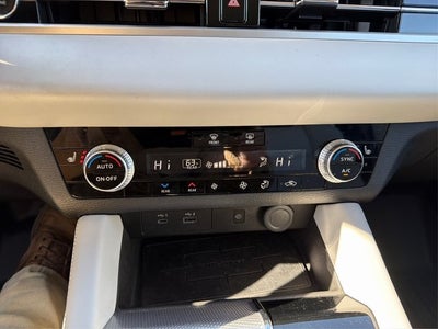 2022 Mitsubishi Outlander SEL