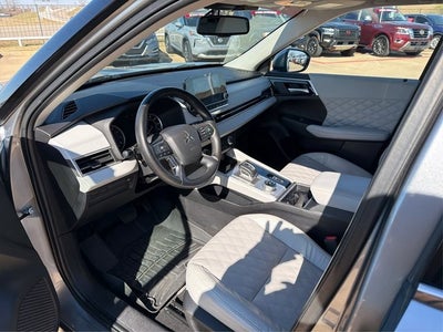 2022 Mitsubishi Outlander SEL