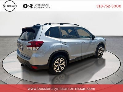 2024 Subaru Forester Premium