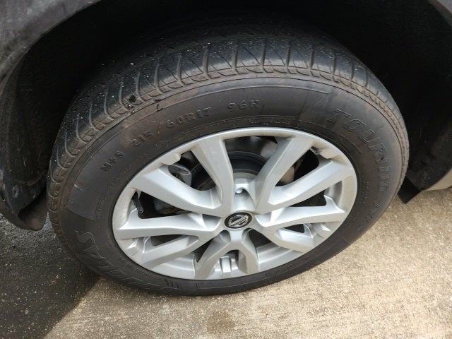 2022 Nissan Rogue Sport SV