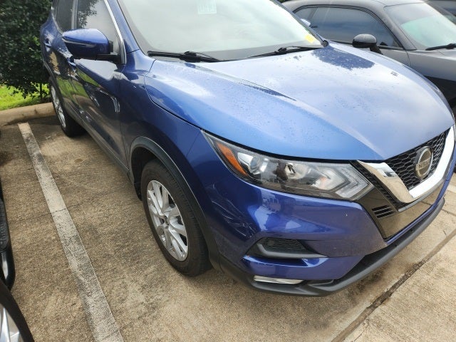 2022 Nissan Rogue Sport SV