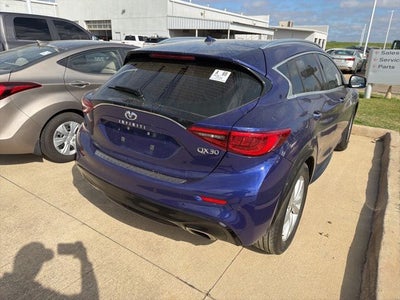 2018 INFINITI QX30 Premium