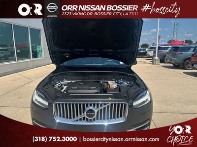 2022 Volvo XC90 Recharge Plug-In Hybrid T8 Inscription 7 Passenger